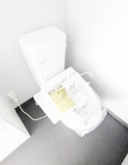 【トイレ】 | オリーブ　西堀 | トイレです。