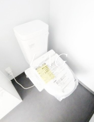 【トイレ】 | オリーブ　西堀 | トイレです。