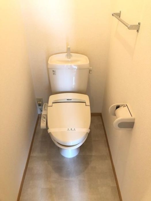 プレザント芳泉　B棟のトイレ
