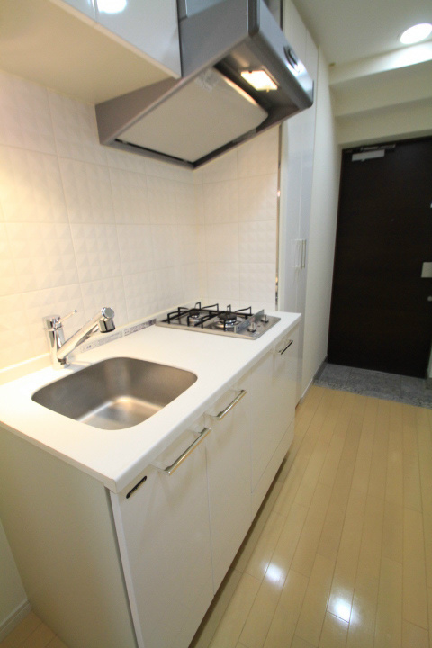 横浜市西区浅間町１丁目の賃貸マンションのキッチン