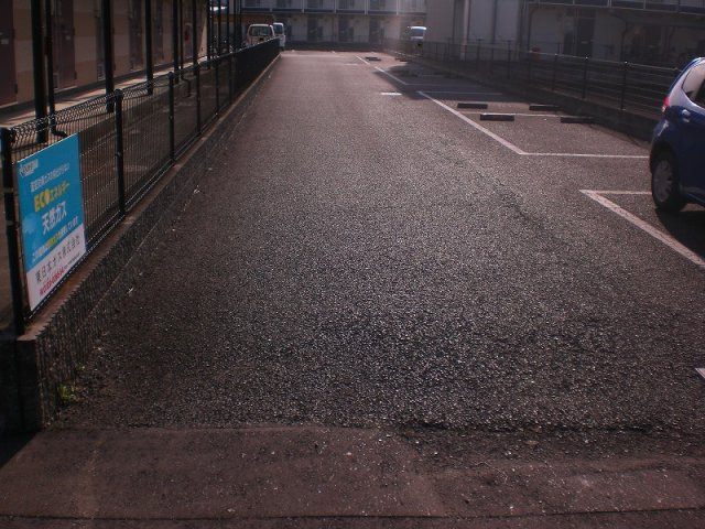 レオパレスルーチェⅡの駐車場