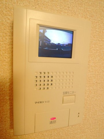 レオパレスルーチェⅡのセキュリティ|安心のモニター付きインターホンです。