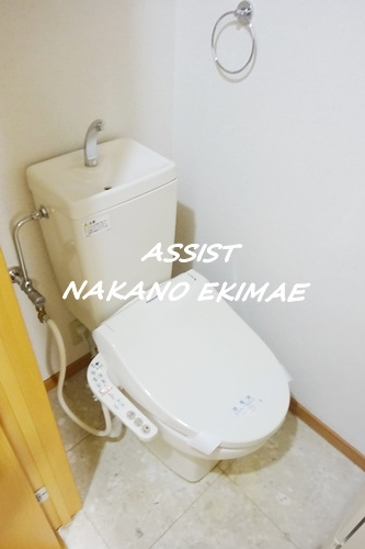 キャッスル中野新橋のトイレ|別号室の参考写真です