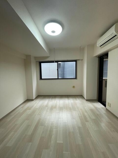 【洋室】 | 白楽六恵館