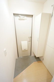 【玄関】 | サンアベニューⅢ | ※同物件、同タイプの写真になります。