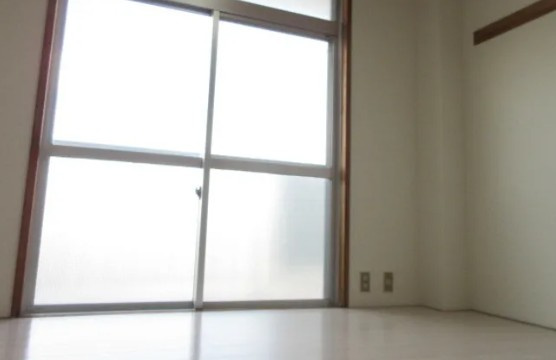 ラデヴィーナ鴻巣Ⅱの居間・リビング