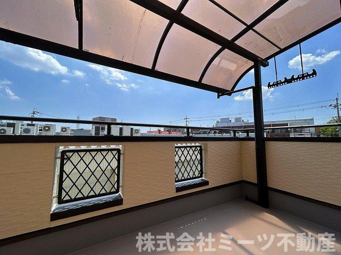 稲田新町3丁目　中古戸建のバルコニー|南向きで陽当たり良好な広々バルコニー♪