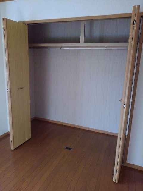 ファミ－ルしおたＡの収納
