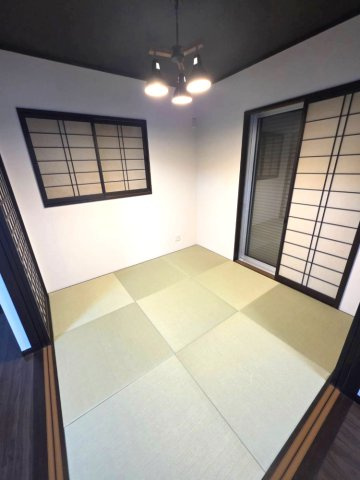 松ノ浜町戸建の和室|フローリングだけでなく、和室もあります