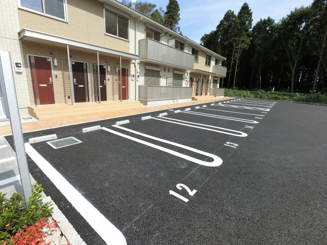 【駐車場】