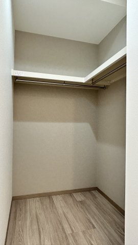 TRIOVE大牟田駅前の収納|※同型物件参考写真（床：ソフトグレージュ）