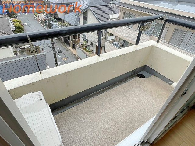 マグノリア箕面のバルコニー