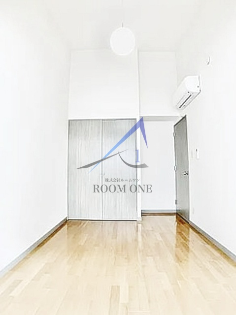 アールコート南六郷の居間・リビング|洋室のお部屋です。
