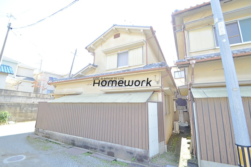 堀之内テラスハウスの外観