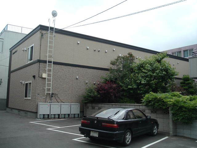 札幌市白石区東札幌四条２丁目のアパート