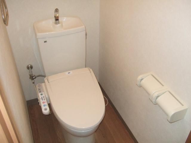 ル　モンド　セントレのトイレ|シャワー付トイレ