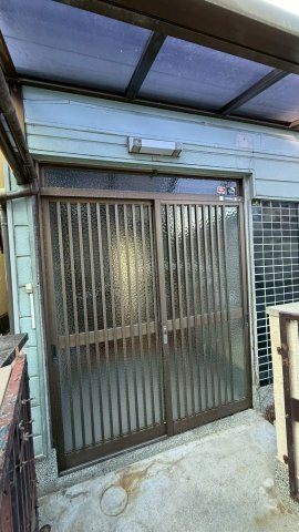 ペディハウス箕面市桜井のエントランス
