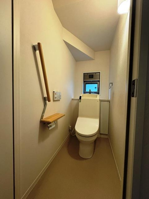 森町中３丁目戸建のトイレ