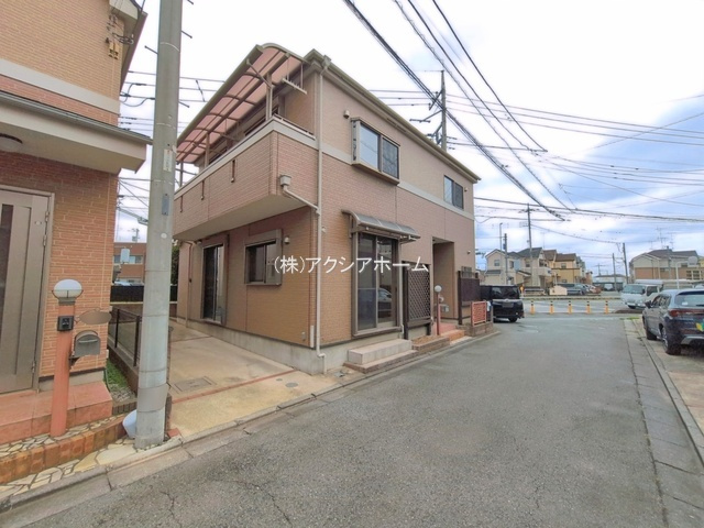 入間市小谷田1丁目　中古一戸建　～LDK19.7帖～の前面道路含む現地写真