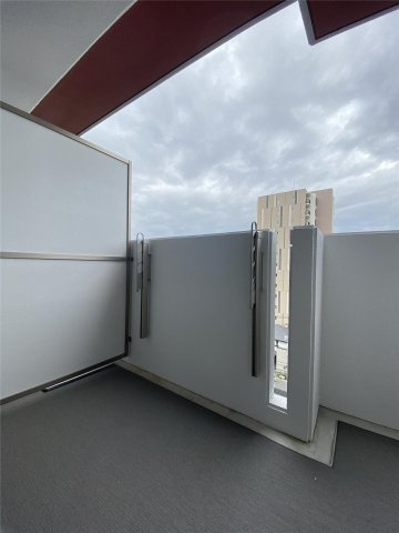 クロノス51新町VIのバルコニー