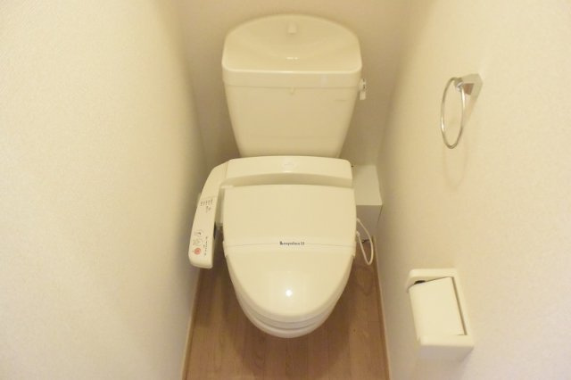 レオパレスシャレーこうだのその他|トイレの広さも十分あります！