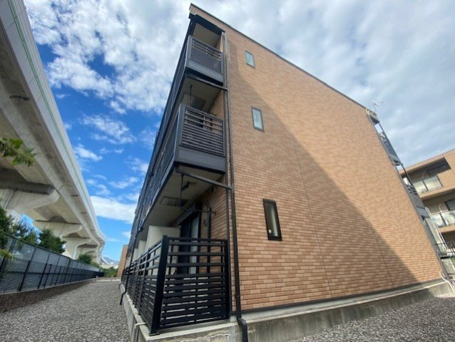 レオネクストリバーサイドⅡの外観