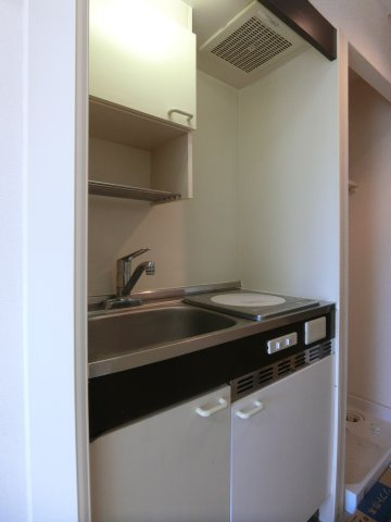 ユーコート新丸子のキッチン|他のお部屋の参考写真となります。