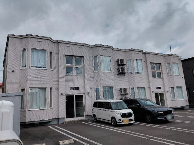苫小牧市見山町１丁目のアパート