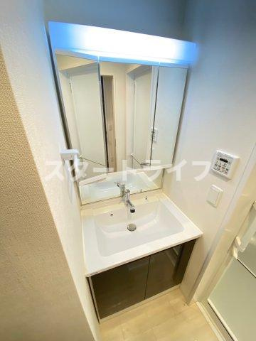 吹田市江の木町の賃貸マンションの洗面所