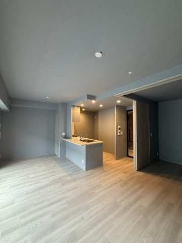 ファインレジデンス住道駅前3Fの居間・リビング|陽当り良好、広々LDK