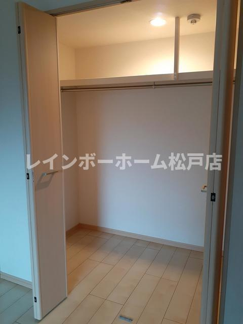 【非対面対応】接客・申込・契約オンライン！LINE×相談可！の収納|たっぷりとした収納スペースです