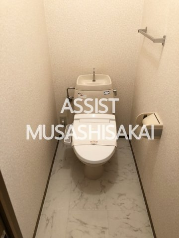シャトレJINDAI　A棟のトイレ|写真：設備同仕様の別号室です