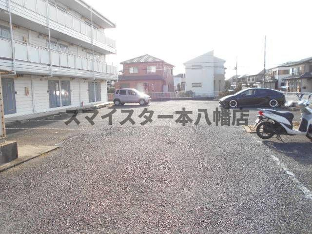 パレス志津の駐車場