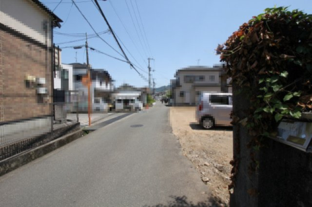 高知市朝倉本町　新築戸建　③　（全3区画）の前面道路含む現地写真|③　北東側　公道　3.5ｍ　接面　8.107ｍ