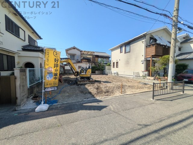 周辺には複数の公園が点在しており、教育施設や子育て施設が徒歩圏内にまとまっているため、ファミリー層に人気です。
