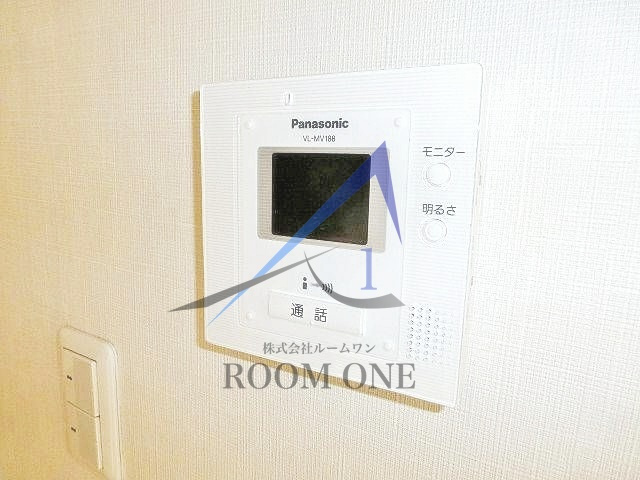 サン・ビエールのセキュリティ|モニター付きインターホンです。