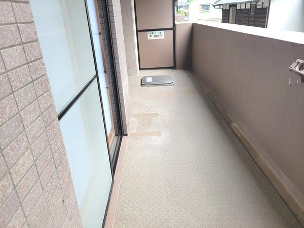 【バルコニー】 | ランドコア戸坂出江 | 落ち着いた時間を過ごせるバルコニーです