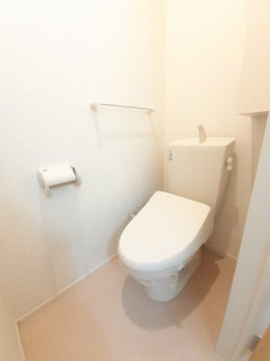 【トイレ】 | アグレアーブルＡ | 清潔感のあるトイレです