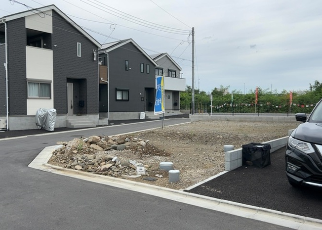 【外観】 | 販売されている全ての土地が、宅地用の土地であるとは限りません。都市計画法に基づき、基本的に住宅を建てることができるのは土地計画区であることに加え、市街化区域として定められている地域のみとなっています。