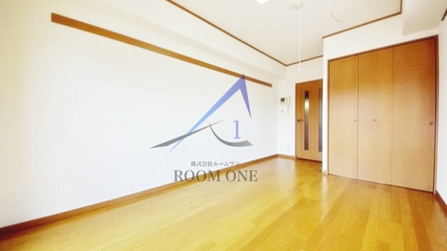 シャテロハイツ弐番館の居間・リビング|洋室のお部屋です。