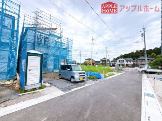 [新築住宅] 鶴ヶ島市藤金 15期 全11棟の前面道路含む現地写真
