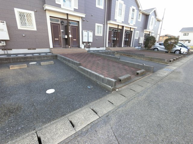 【駐車場】 | エヴァーグリーンヒルズ