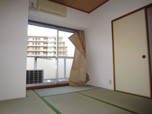 リブステージ横浜の和室