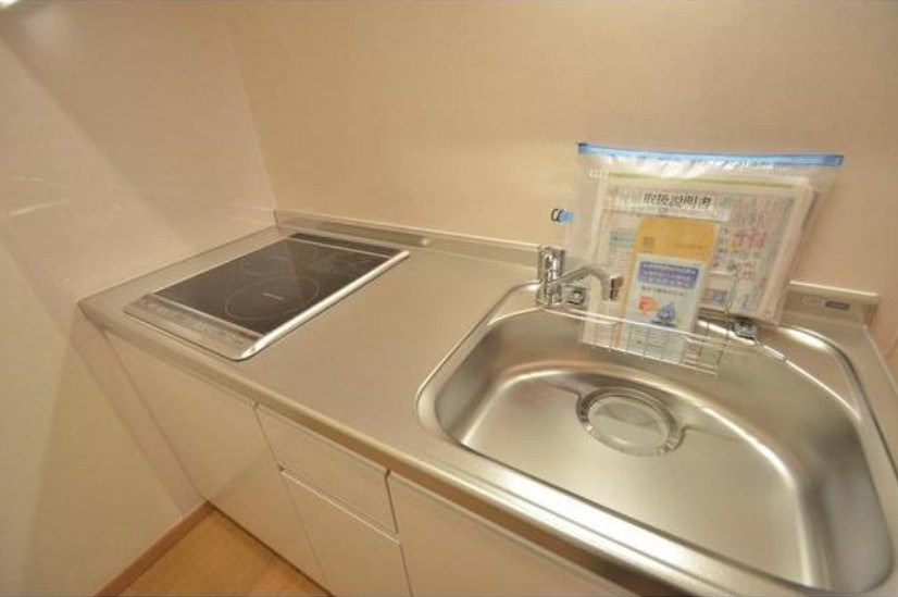 中野区大和町１丁目のアパートのキッチン