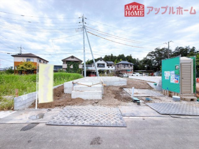 [新築住宅] 鶴ヶ島市藤金 15期 全11棟の前面道路含む現地写真