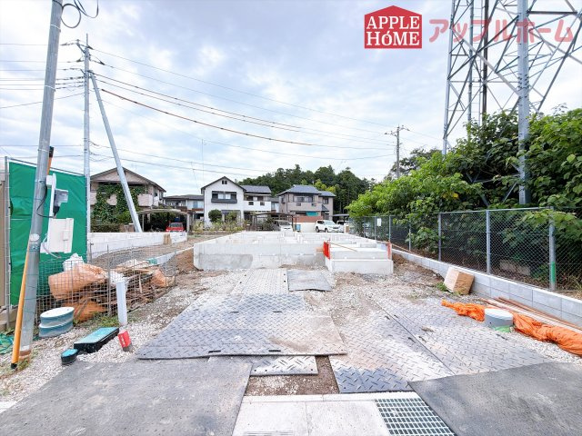 [新築住宅] 鶴ヶ島市藤金 15期 全11棟の前面道路含む現地写真