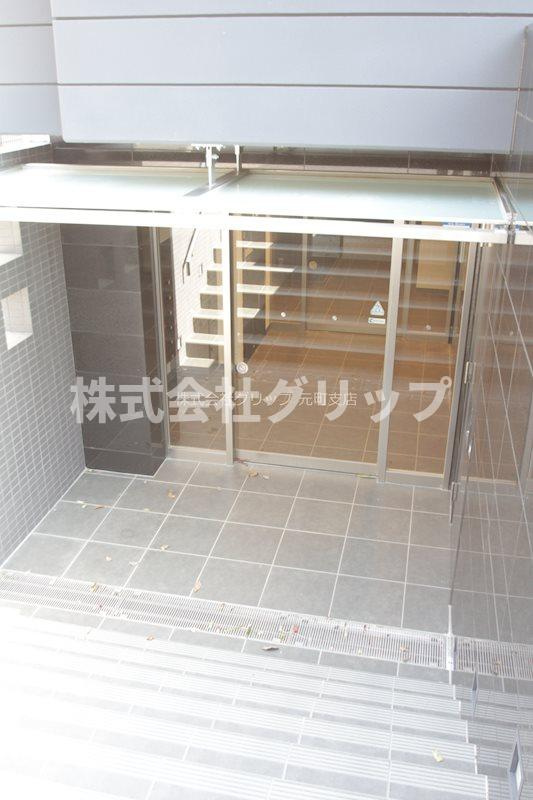 リヴシティ妙蓮寺のエントランス
