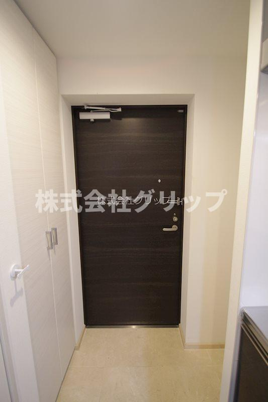 リヴシティ妙蓮寺の玄関