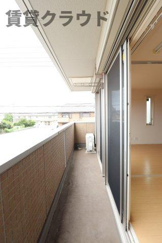 ロイヤルプラザのバルコニー|バルコニー付きです