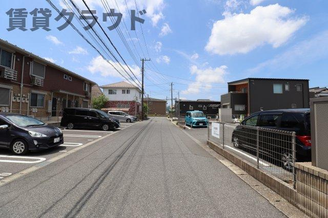 ロイヤルプラザの周辺